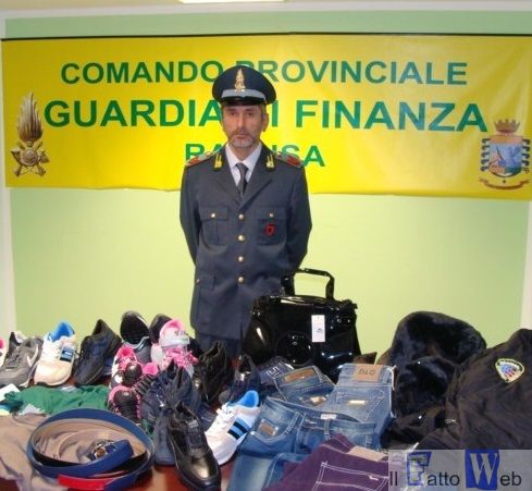 COMISO LA GUARDIA DI FINANZA SEQUESTRA NOTEVOLI QUANTITÀ DI PRODOTTI